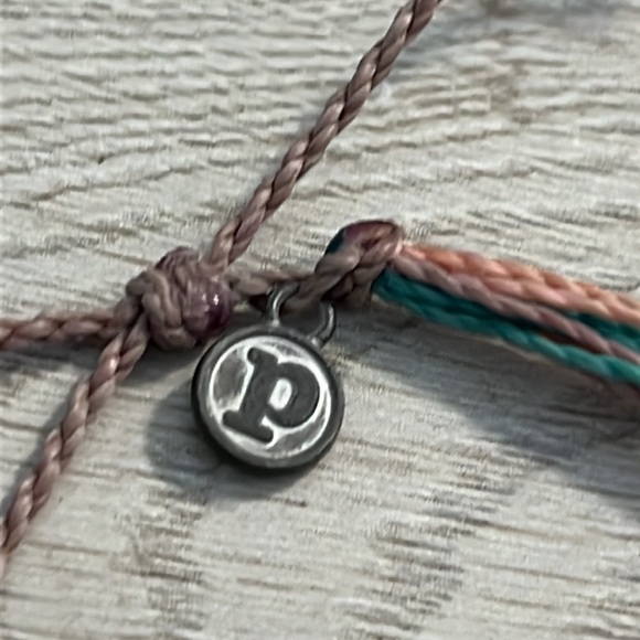 Pure Vida Bracelet - Picture 2 of 3